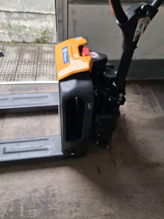 Transpaleta Eléctrica Grupo Mainsa