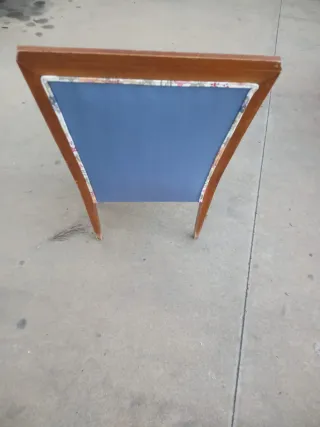 Silla  de madera y tela