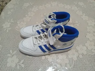 Zapatillas Adidas Altas Blancas y Azules
