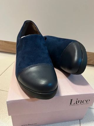 Zapatos cuña Lince azul y negro