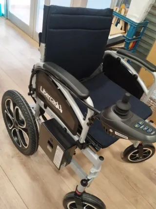 Silla de ruedas eléctrica (sin estrenar)
