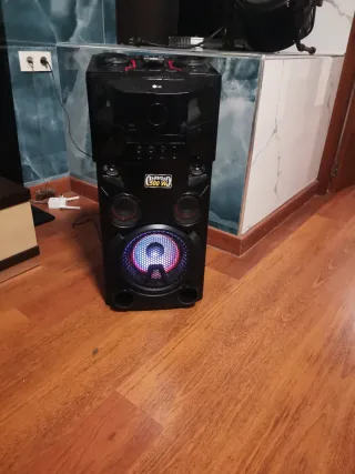 Altavoz LG XBOOM 500W