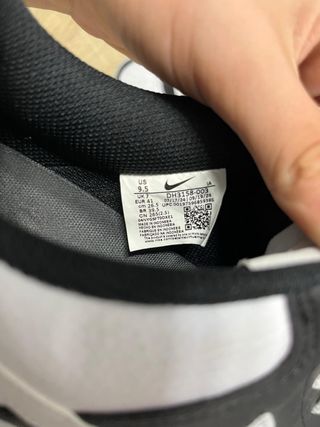 Zapatillas Nike Blancas y Negras