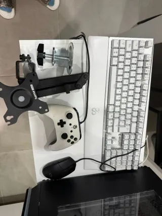 Ordenador gaming y escritorio