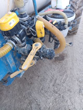 Pulverizador sulfatador aplicador de abono liquido