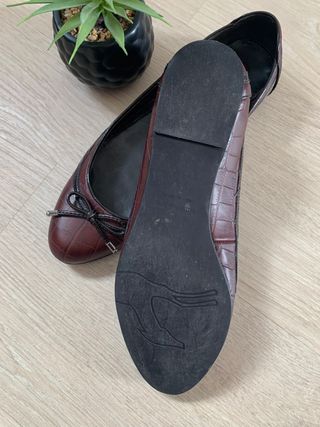 Bailarina piel Bimba y Lola. Talla 41