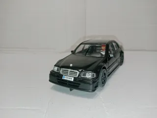 Scalextric Mercedes Clase C Negro pintado aerógraf