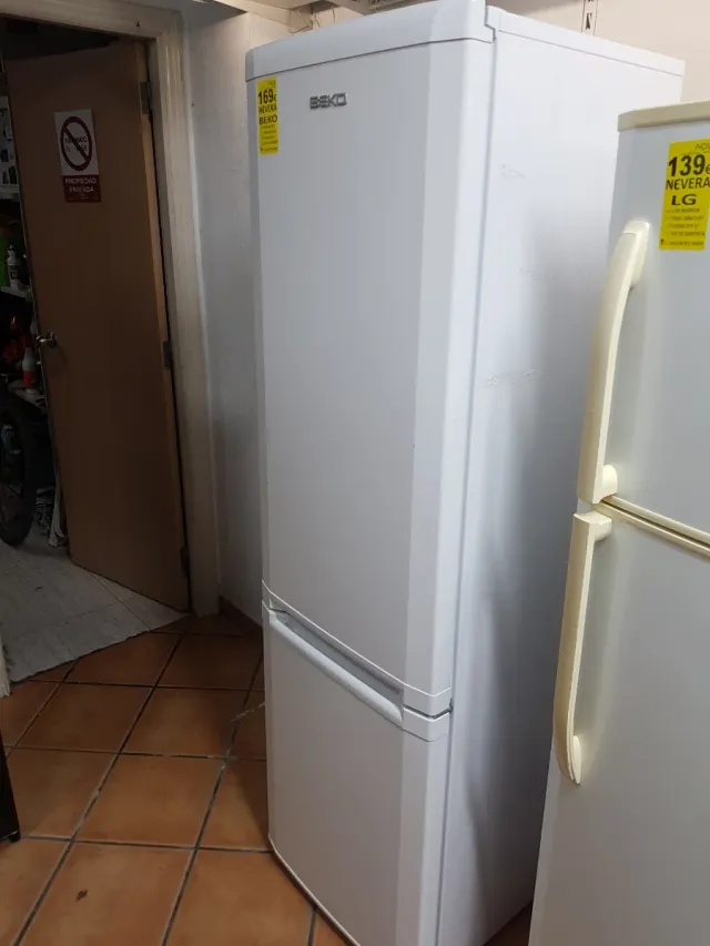 Nevera Beko Blanca