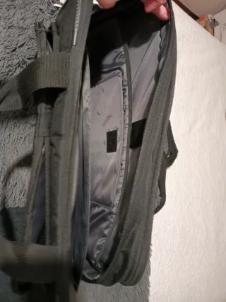 Maleta de viaje negra