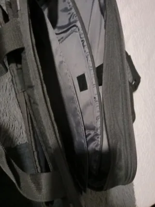 Maleta de viaje negra