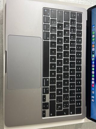 MacBook Air M2 8GB Plata