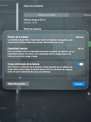 MacBook Air M2 8GB Plata