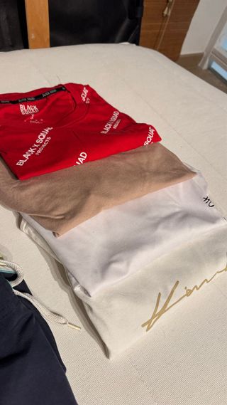 Pack de ropa (camisetas, tejanos, bañadores...)