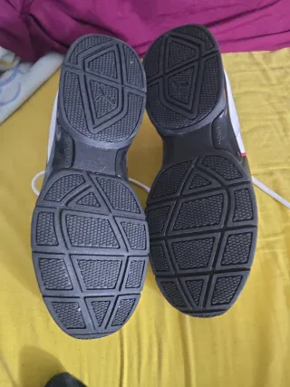 Zapatillas deportivas Puma blancas