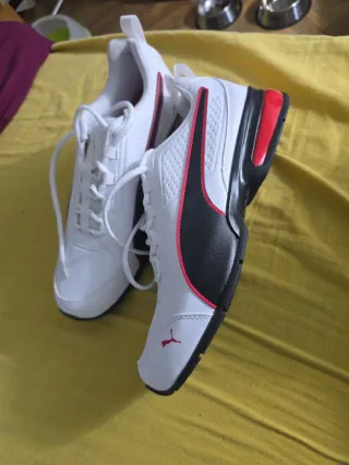 Zapatillas deportivas Puma blancas