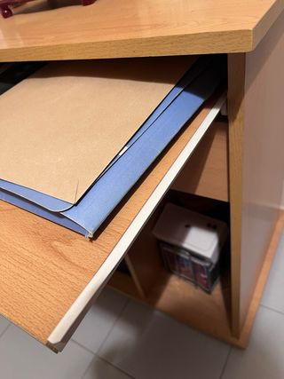 Escritorio madera bandeja extraíble