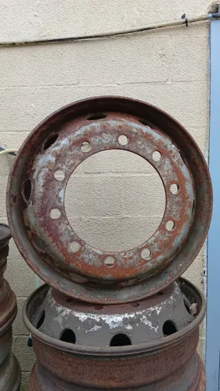 Llantas de Camión de Hierro 22.5