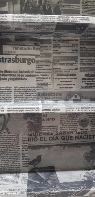 Armario blanco decorado con conejos