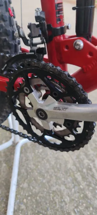 Bicicleta Montaña Vortex Roja y Blanca