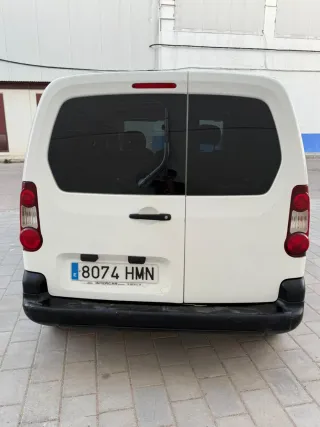 Peugeot Partner 2012