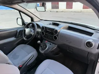 Peugeot Partner 2012