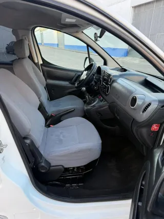 Peugeot Partner 2012