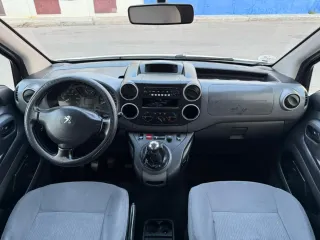 Peugeot Partner 2012