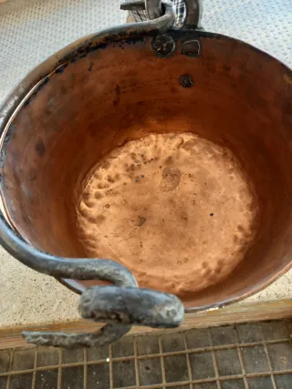Caldera de cobre. Antigua.
