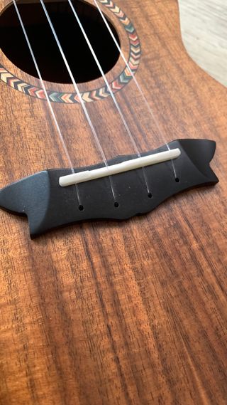 Ukelele Soprano OMS MUS-04 con funda