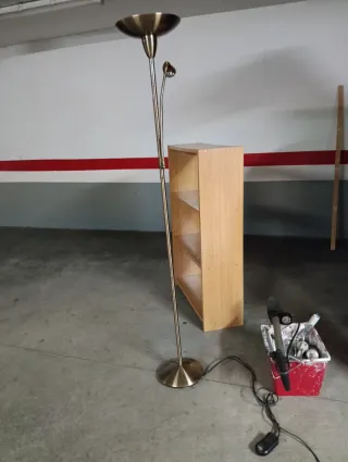 Lámpara de pie moderna 2 focos regulables