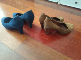 Zapatos ante tacón cómodo azul y marrón