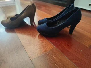 Zapatos ante tacón cómodo azul y marrón