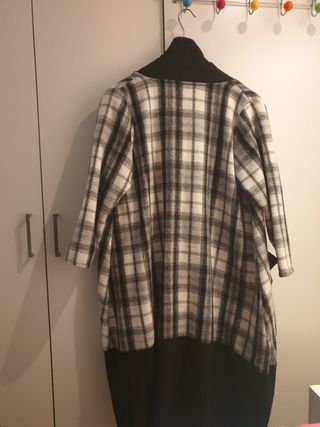 Abrigo cuadros blanco y negro Made in Italy