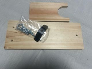 Jamonero de madera con accesorios