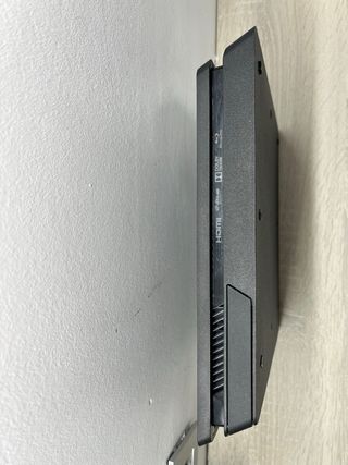 PS4 Slim 1TB + 9 Juegos + 2 Mandos