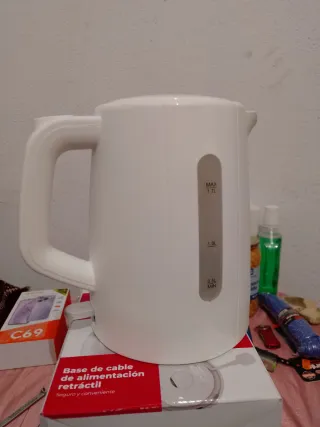 Termo blanco de plástico