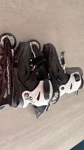 Patines en línea negros Rollerblade