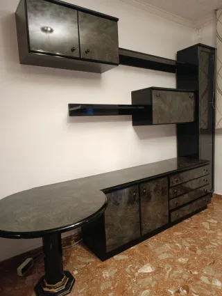 Mueble de salón modular negro y verde y vitrina