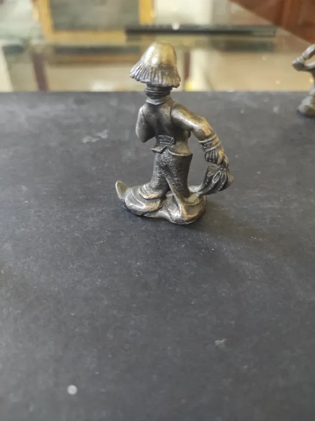 Miniaturas payasos bronce antiguas precio unidad