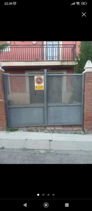 Puerta de garaje metálica