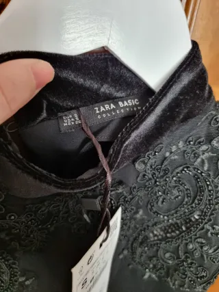 Top Zara Negro con Etiqueta Talla M