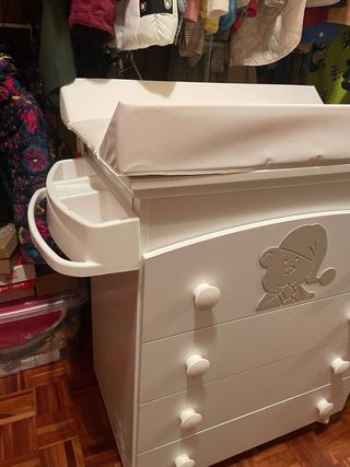 Cómoda TRAMA con bañera