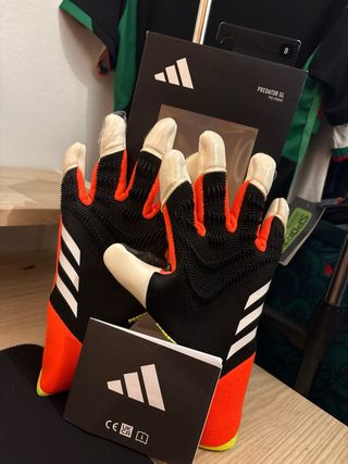 Guantes Adidas Predator