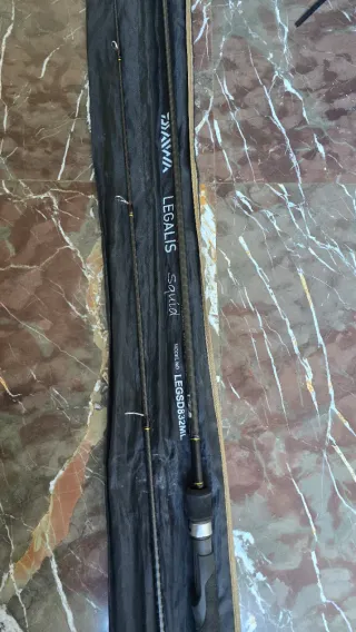 Caña Daiwa Legalis para calamares