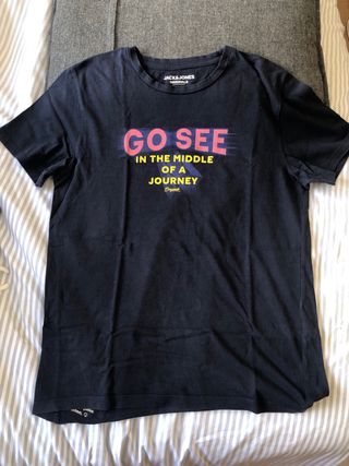 Camisetas de diferentes marcas