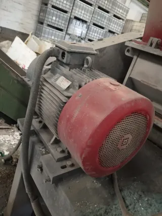 Molino triturador de plásticos industrial