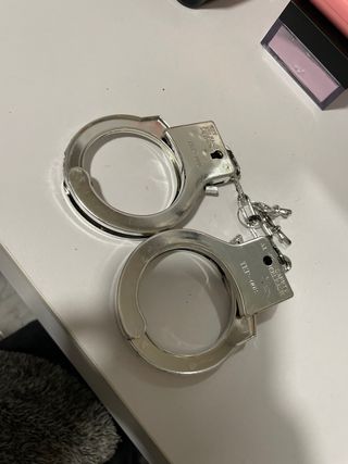 Esposas de disfraz plateadas