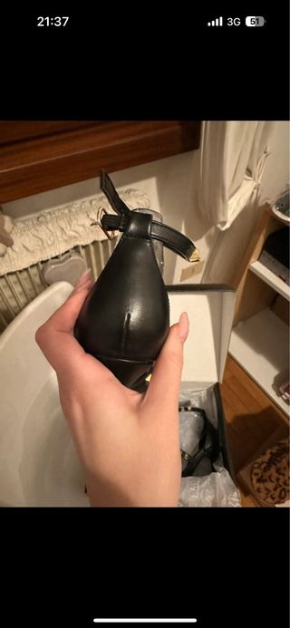 PrimaDonna Tacco Nero Borchie Oro