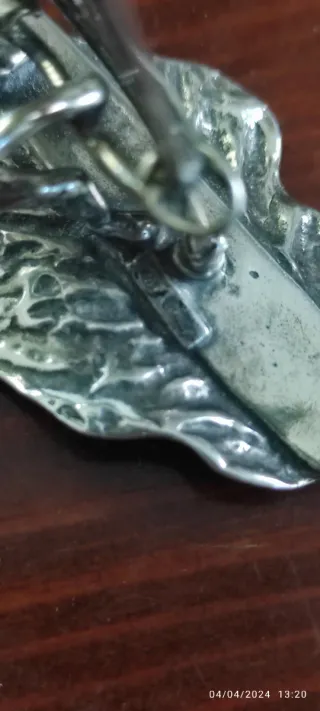 Miniatura plata de ley surfista