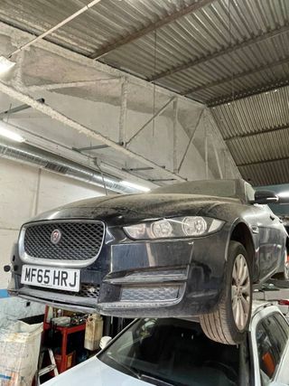 Paragolpes Jaguar XE Prestige